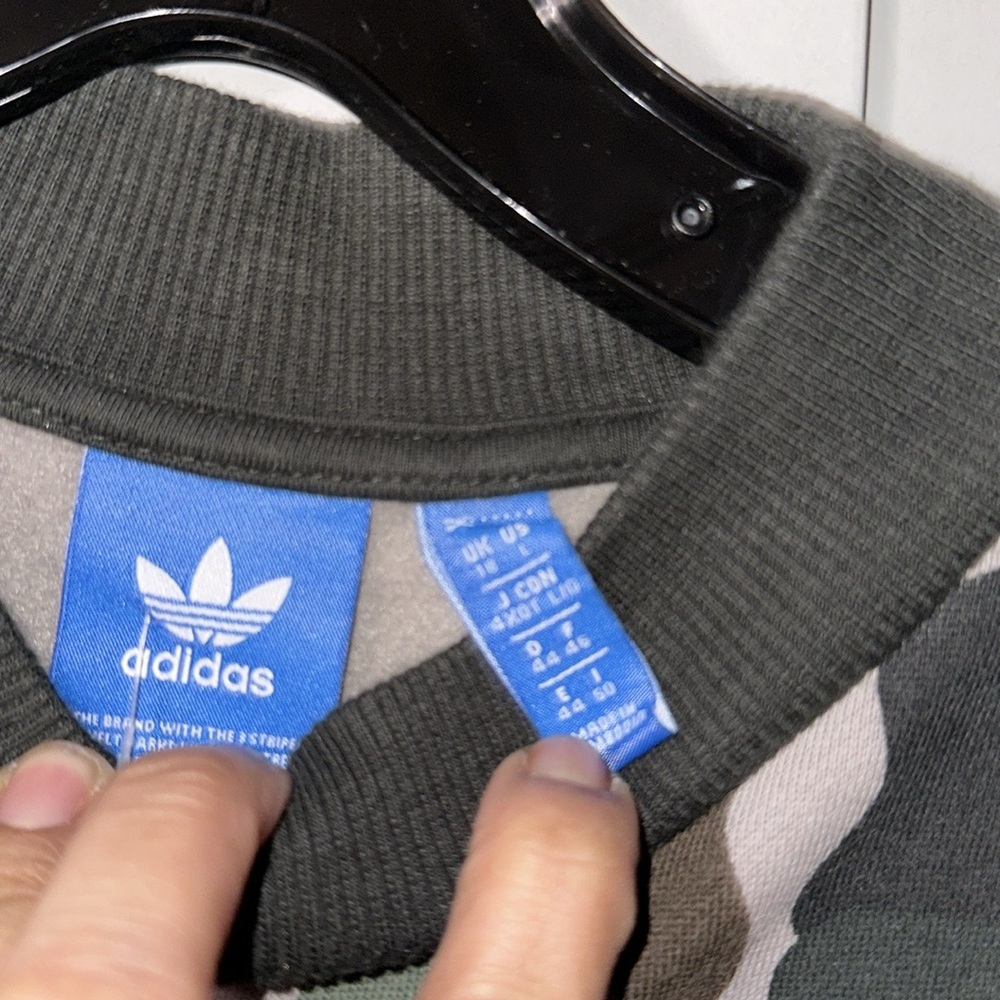 {EUC} ADIDAS Originals Camo Trefoil Sweatshirt - Picture 12 of 12